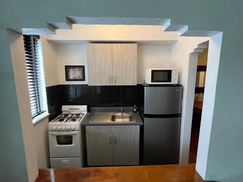 Sherbrooke All Suites Hotel – Miami Beach, FL