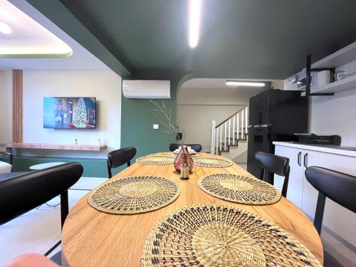 Luxury apartment next to Bosphorus in Ortakoy - image 3