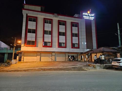 EMBASSY GRAND BOARDING AND LODGING in Peeniya