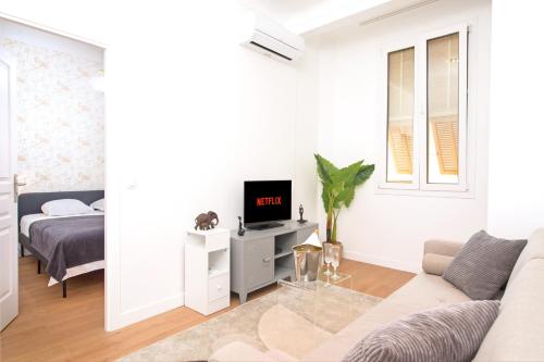 Limitrophe Monaco - Hypercentre - Joli appartement - CD 2