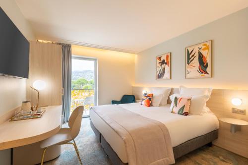 Ilot du Golf, BW Premier Collection Room Type - Prestige King Room Balcony