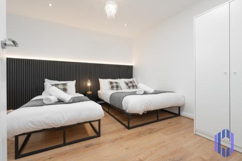 Sophisticated & Stylish Flat near Manchester Airport - Sleeps 9, Manchester (fotografie 10)