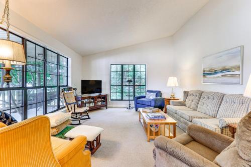 Waterfront Wheeler Lake Home with Furnished Deck in Rogersville (AL)