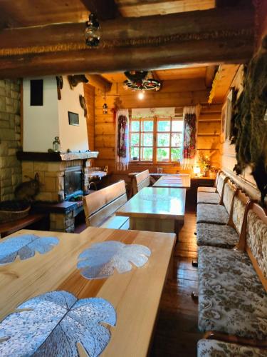 Góralska Czarcia Chata pod Jałowcem (Goralska Czarcia Chata pod Jalowcem) in Stryszawa