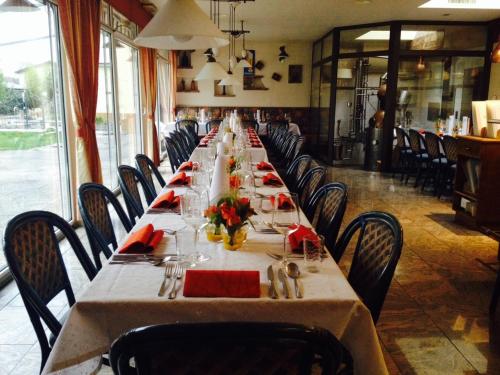 ห้องอาหาร, Gasthof Meindl - Self-Check-In mit 24h Telefon Support in ลุสเทเนา