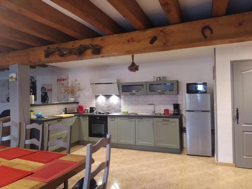 Gîte du cantou 6/7 personnes (Gite du cantou 6/7 personnes) in Grandrieu