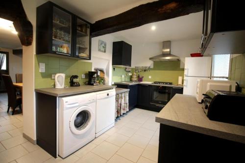 Les moissonneurs in Oradour-sur-Vayres