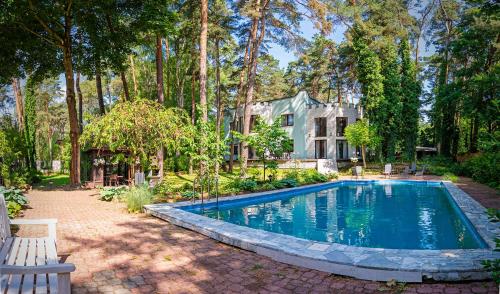 Villa with outdoor pool Warsaw - Konstancin-Jeziorna