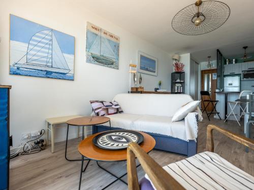 Apartment image 10