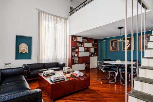 Lo Studio, Napoli, Neapol