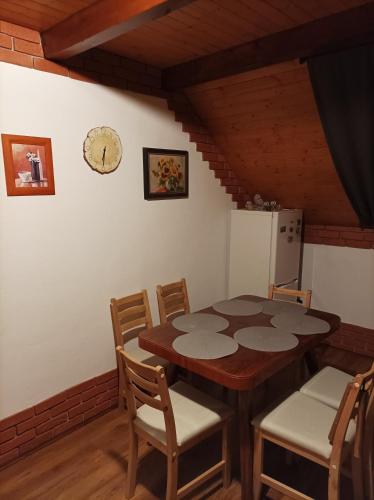 U sedmi zlodeju - Vrbice in Vrbice