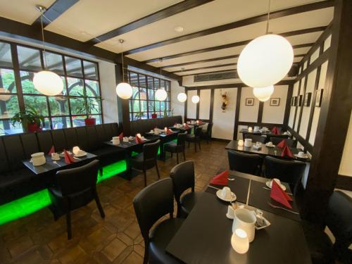 อาหารและเครื่องดื่ม, Hotel Altes Winzerhaus in โคคเฮม