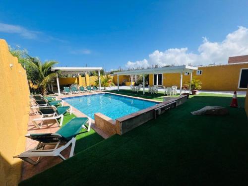 The Gold Vacation Apartments in Santa Cruz