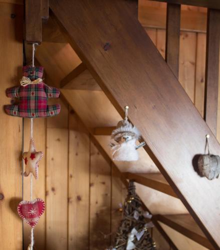 Chalets Savoie - image 2