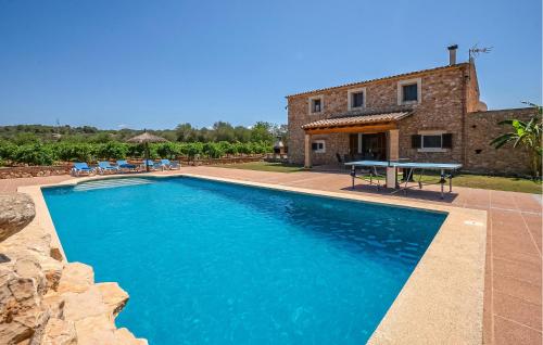 Nice Home In Felanitx