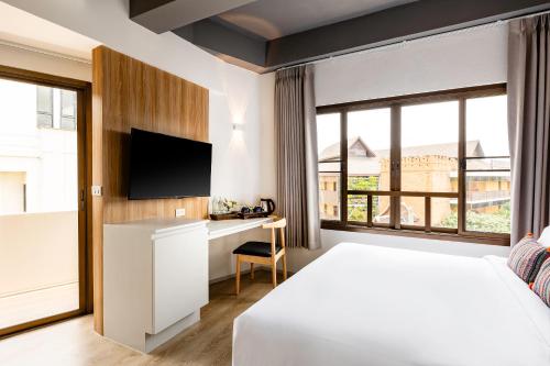 At Thaphae Hostel Room Type - Superior Double Room