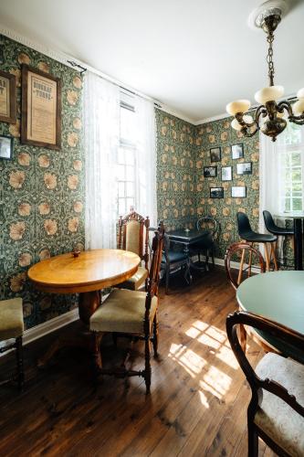 Restaurant, Glampingtalt i naturen in Molkom