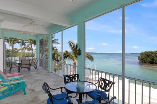 Waterfront Home With Swimming Pool home in Tavernier, USA