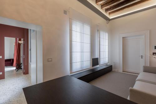 Superior Apartment with Terrace image 10