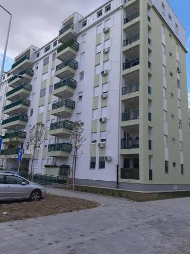 A szálláshely kívülről, Joker in Jugovićevo