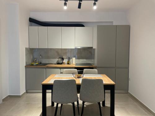 Modern Seaview Apartments in Sakes