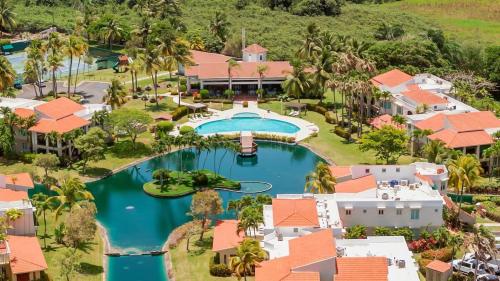 Quaint villa Beach access Elina in Vega Alta