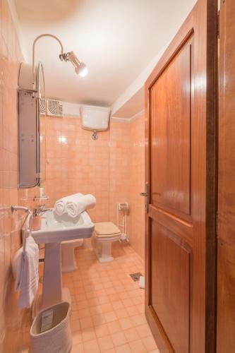 Bathroom, Casa Marcella in Civitavecchia