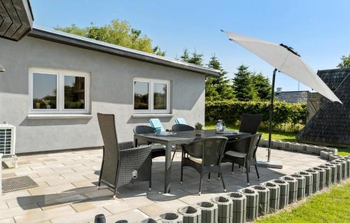  Nice Home In Roslev With Wifi in Roslev