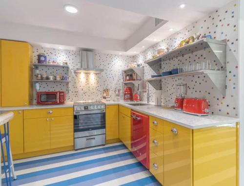 Sea Cabins - Popeyes Cabin Vacation Home in Destin, USA