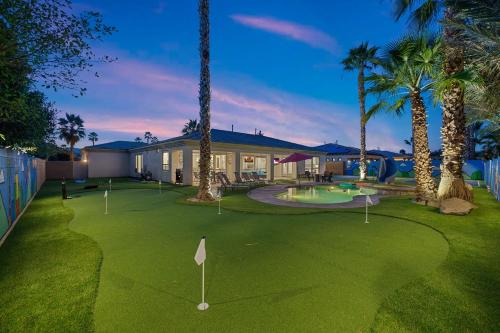 Super Mario Hideout: Desert Dream with Game Room & Pool Slide Super Mario Hideout: Desert Dream with Game Room & Pool Slide