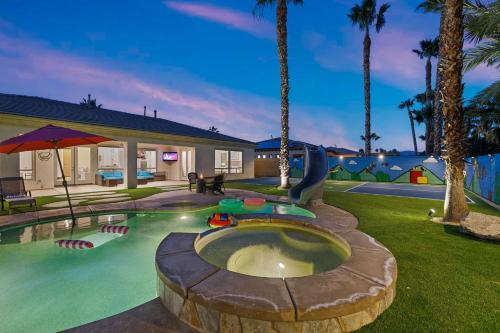 Super Mario Hideout: Desert Dream with Game Room & Pool Slide Super Mario Hideout: Desert Dream with Game Room & Pool Slide