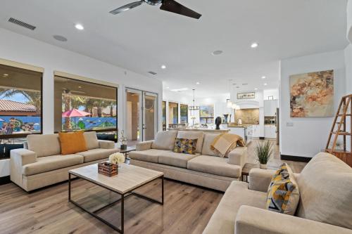 Super Mario Hideout: Desert Dream with Game Room & Pool Slide Super Mario Hideout: Desert Dream with Game Room & Pool Slide