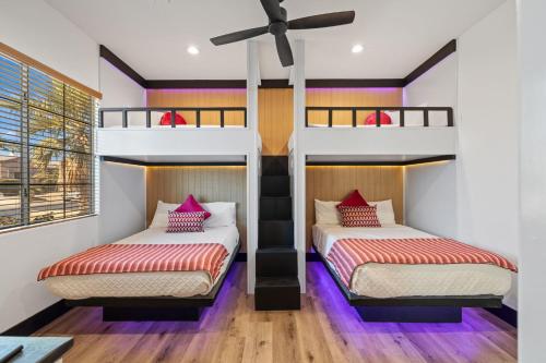 Super Mario Hideout: Desert Dream with Game Room & Pool Slide Super Mario Hideout: Desert Dream with Game Room & Pool Slide