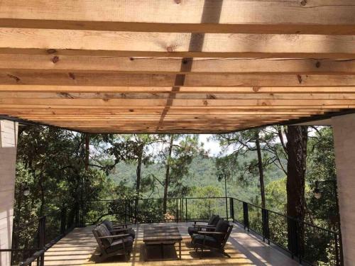 Espectacular Casa con Lujo Total En Valle in Valle de Bravo, Mexico