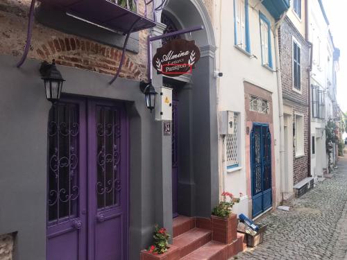 Almina Kantarcı Pansiyon in อยวาลิค