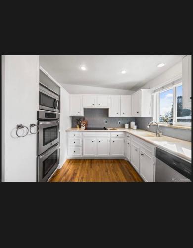 廚房, 7 bedroom 8 beds family house in 漢普登