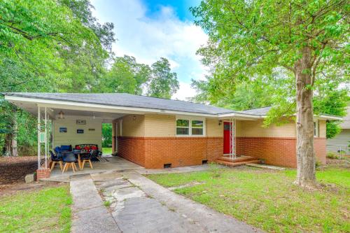 Warner Robins Home with Yard 2 Mi to Air Force Base in Warner Robins, USA