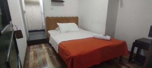 1 twin bed