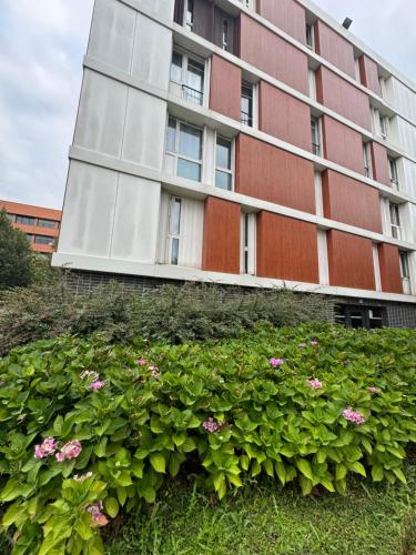 Exterior view, Jardins de La Noue in Villeneuve-la-Garenne