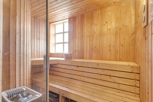 Cozy Studio Apartment in the Heart of Reykjavík 5