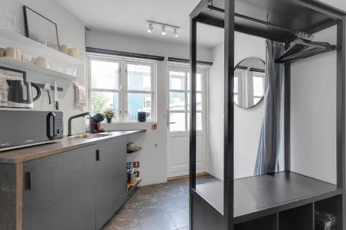 Heart of Reykjavik - Luxury Apartments - image 4