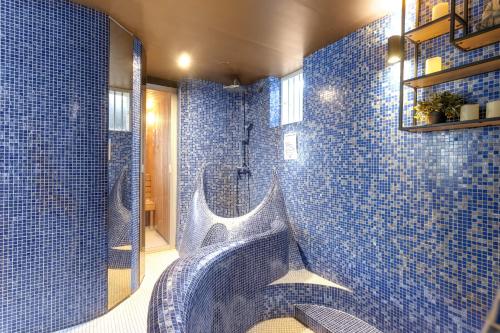 Heart of Reykjavik - Luxury Apartments - image 5