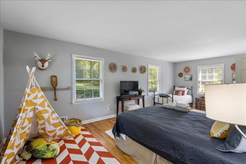 5BR Woodland Retreat Kayak Fish Pond Rest in North Augusta, USA