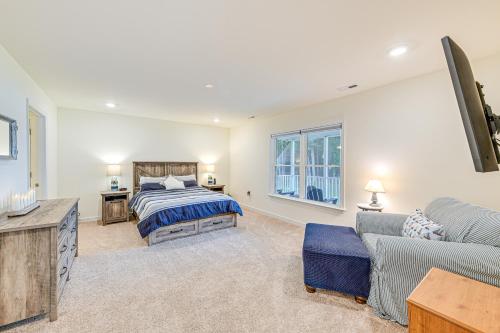 Screened Deck and Dock Waterfront Lake Anna Home! Screened Deck and Dock Waterfront Lake Anna Home!