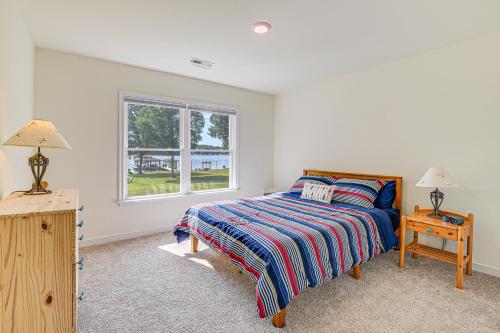 Screened Deck and Dock Waterfront Lake Anna Home! Screened Deck and Dock Waterfront Lake Anna Home!