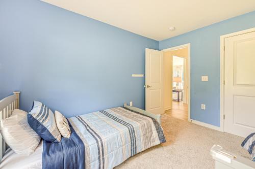 Screened Deck and Dock Waterfront Lake Anna Home! Screened Deck and Dock Waterfront Lake Anna Home!