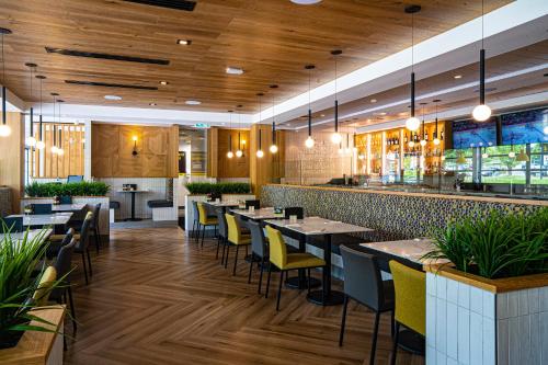 레스토랑, 액센트 인스 버너비 (Accent Inns Burnaby) in 버너비 (BC)