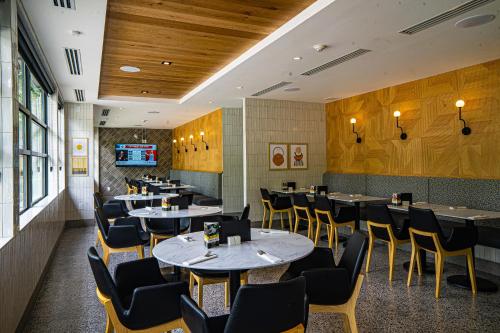 레스토랑, 액센트 인스 버너비 (Accent Inns Burnaby) in 버너비 (BC)