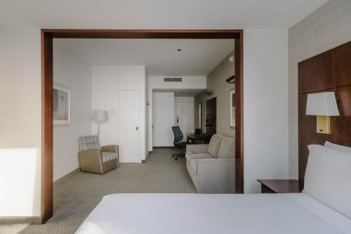 Superior Queen Room image 2