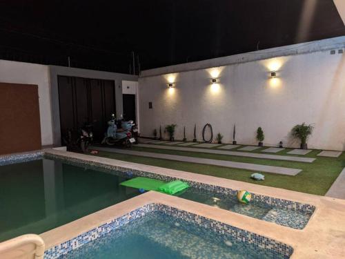 Casa Nueva con Alberca y Jacuzzi in Cuernavaca, Mexico